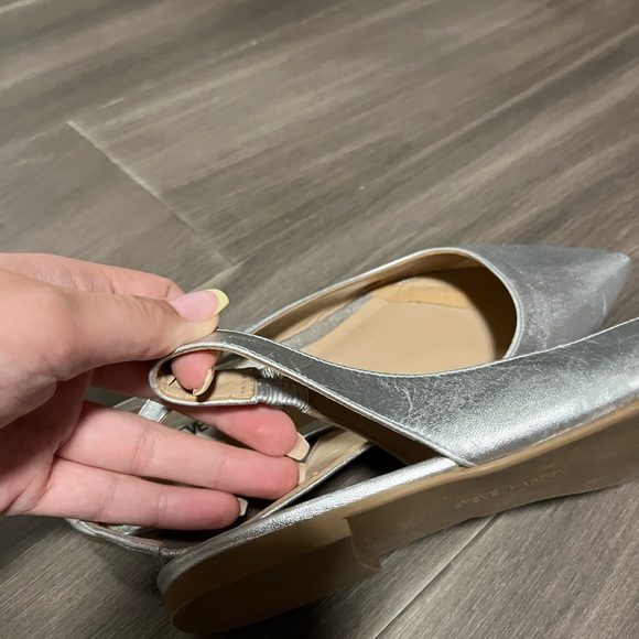 Steve Madden Silver Flats - Picture 5 of 6